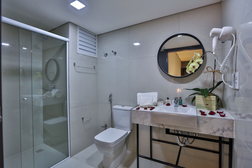 Deluxe Double Room, 1 King Bed, Air conditioning photo 2