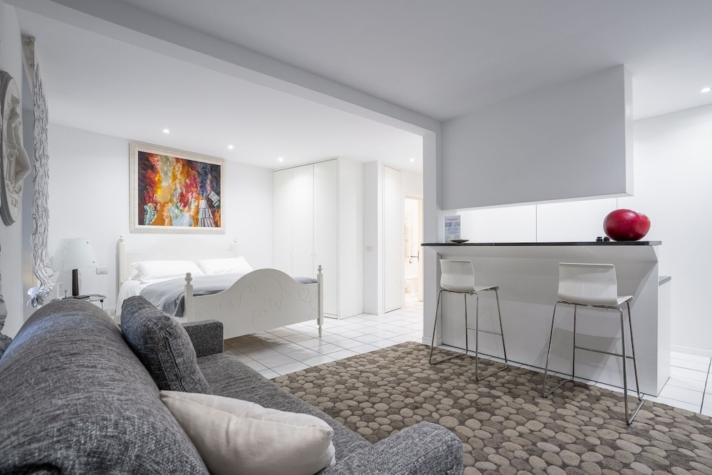 Exclusive Apartment 1