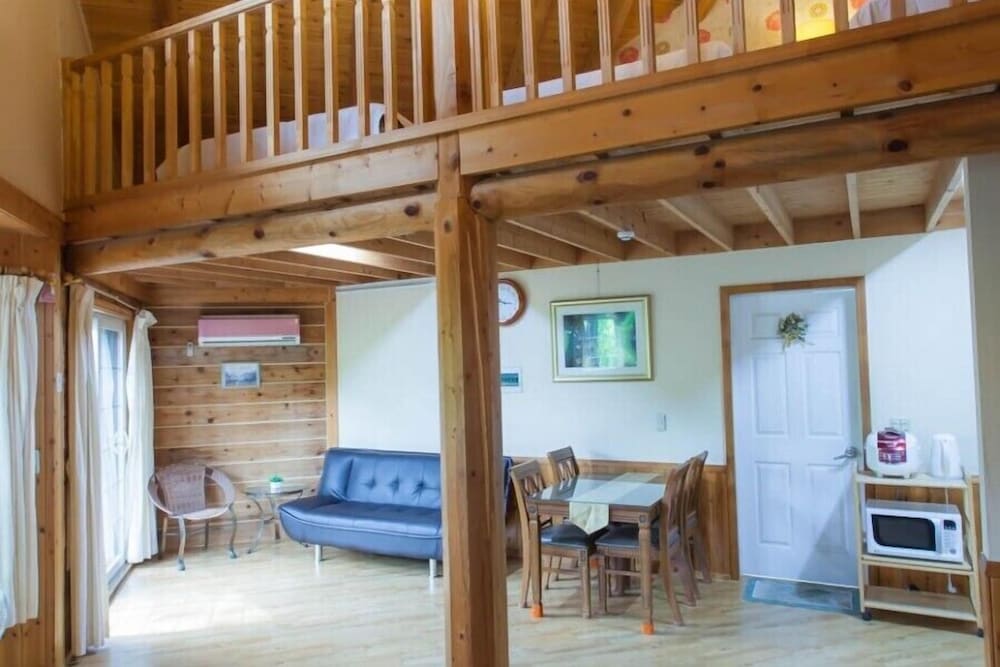 Room C2 photo 1