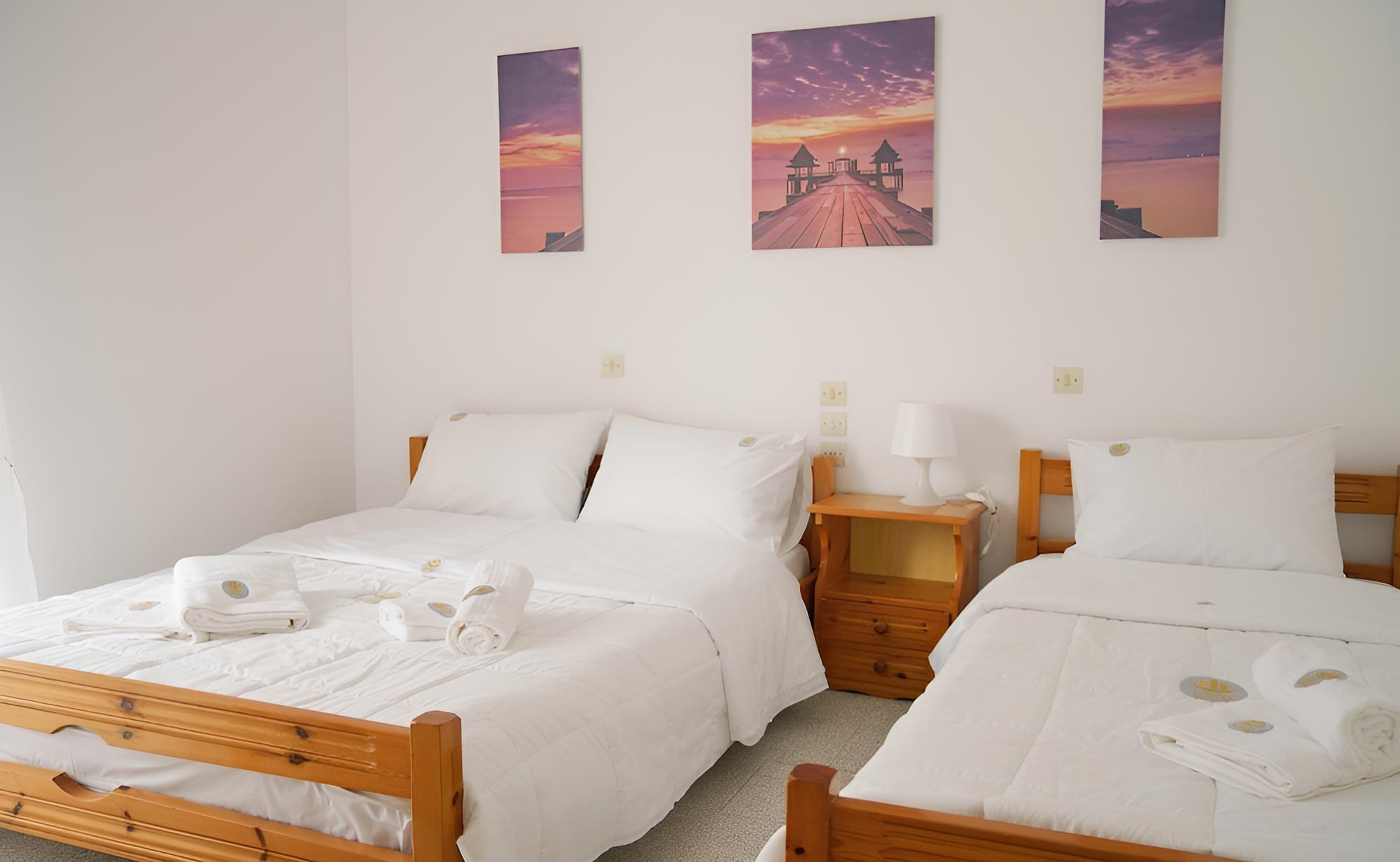 Standard Room, Multiple Beds, Balcony - Photo 1