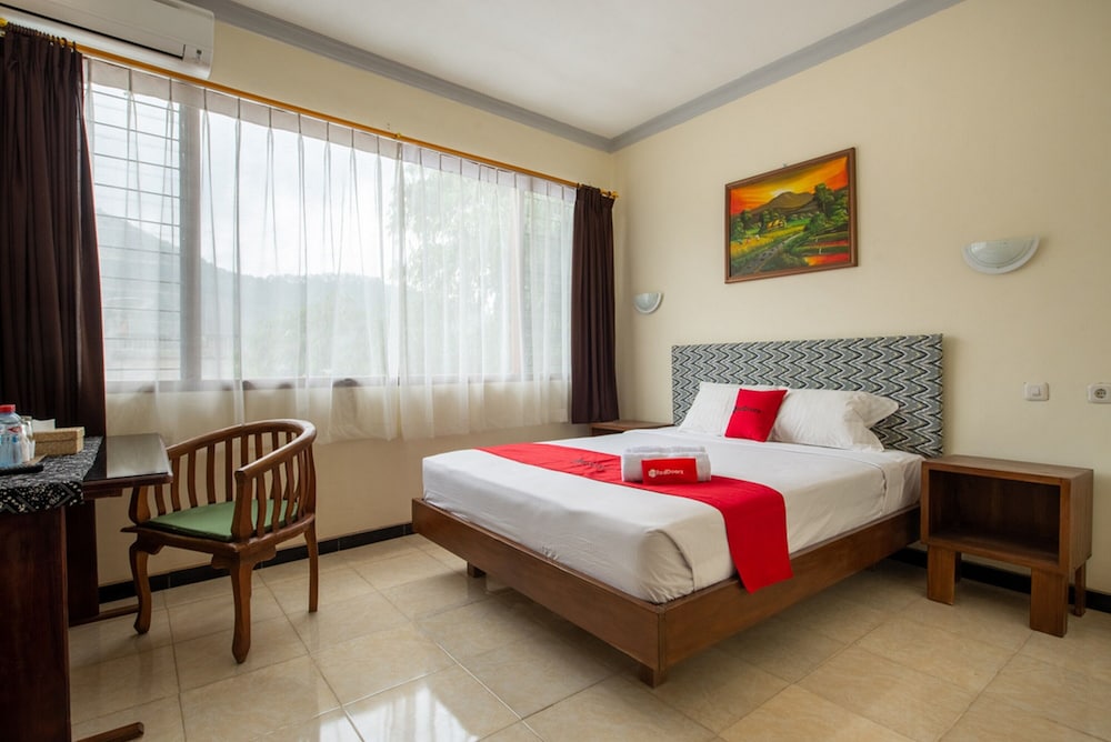 Premium Double Room (Reddoorz)