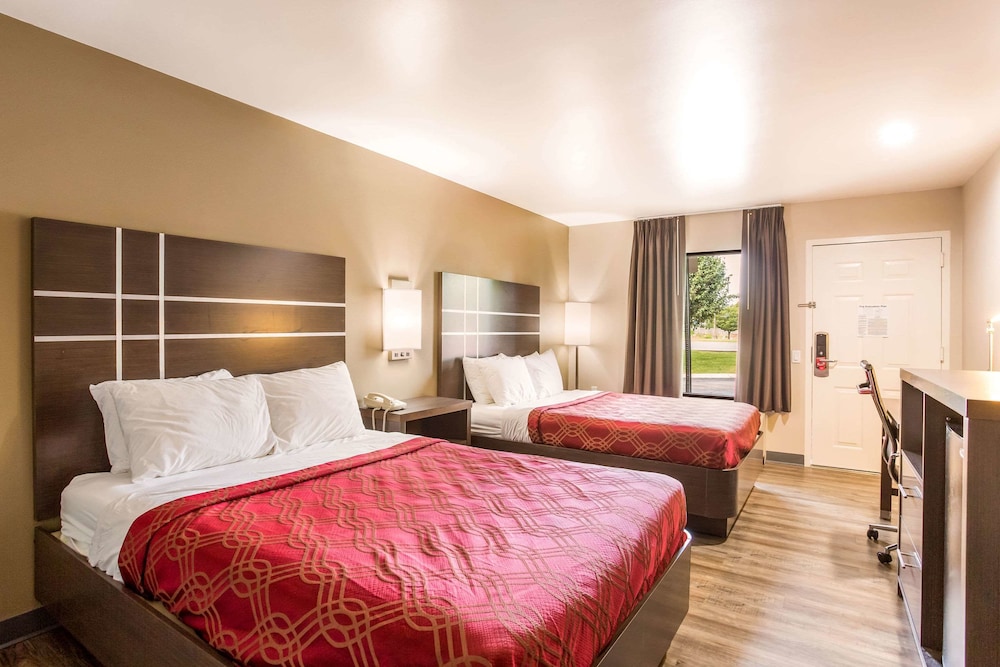 Room, 2 Queen Beds, Non Smoking (Handicap) photo 2