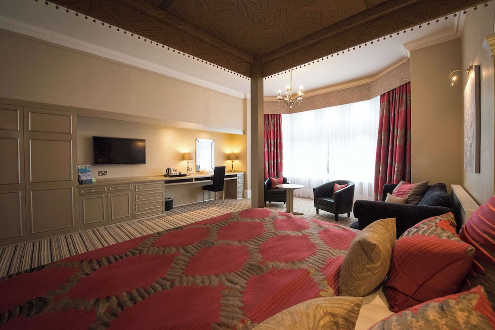 Deluxe Suite, 1 King Bed, Non Smoking (View) - Photo 6