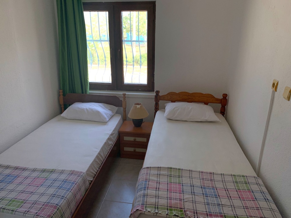 Family Room, Multiple Beds, Sea View photo 3