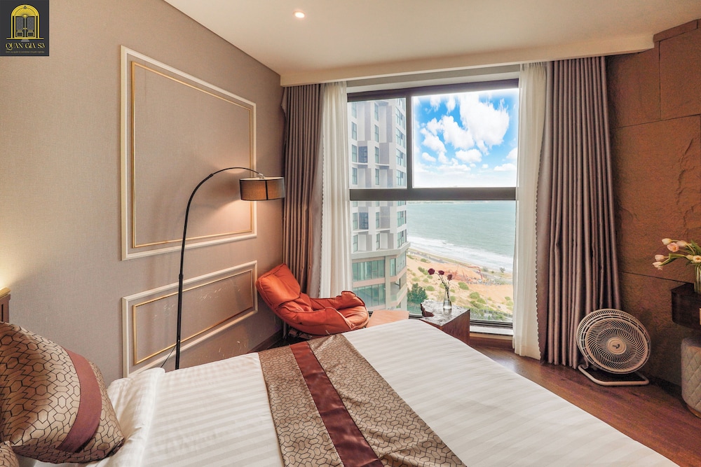 Family Room, Sea View
