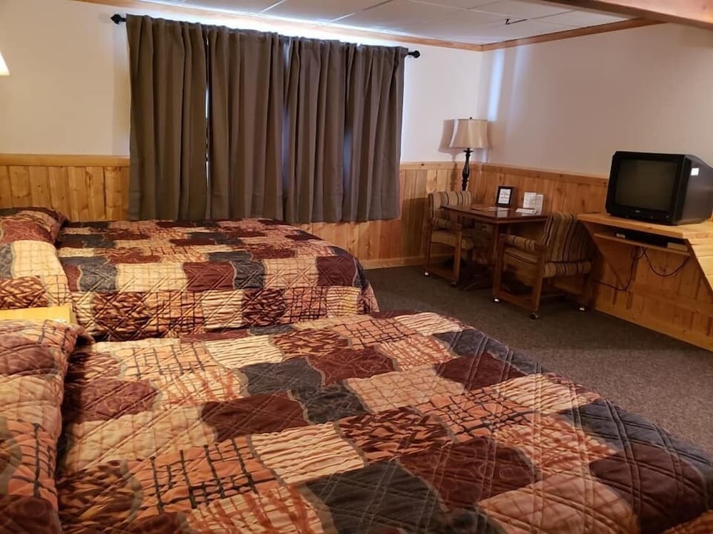 Economy Double Room, 2 Double Beds, Mountain View