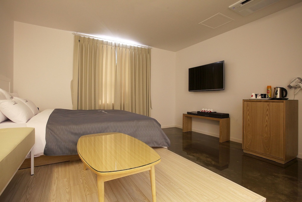 Deluxe Room, River View photo 3