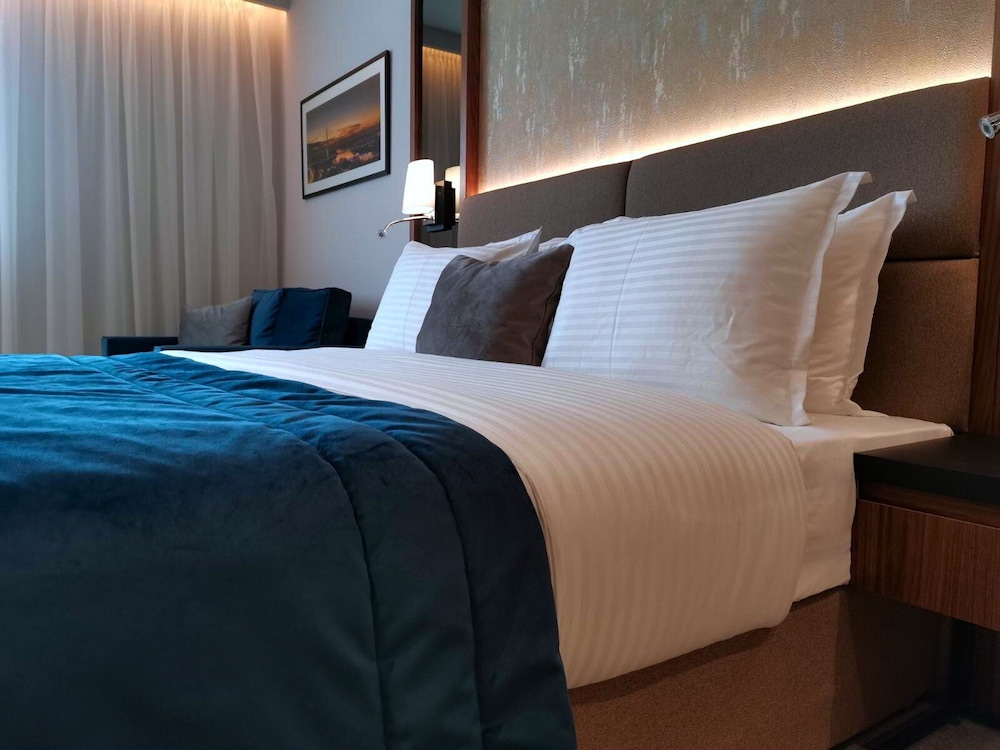 Superior Room - Photo 11