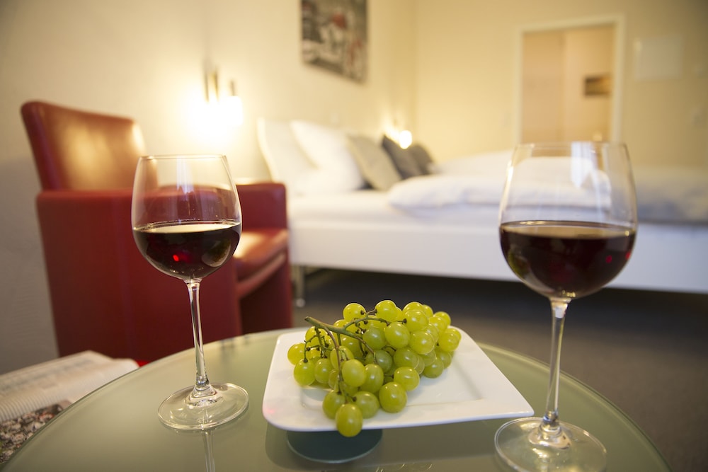 Standard Double Room - Photo 2