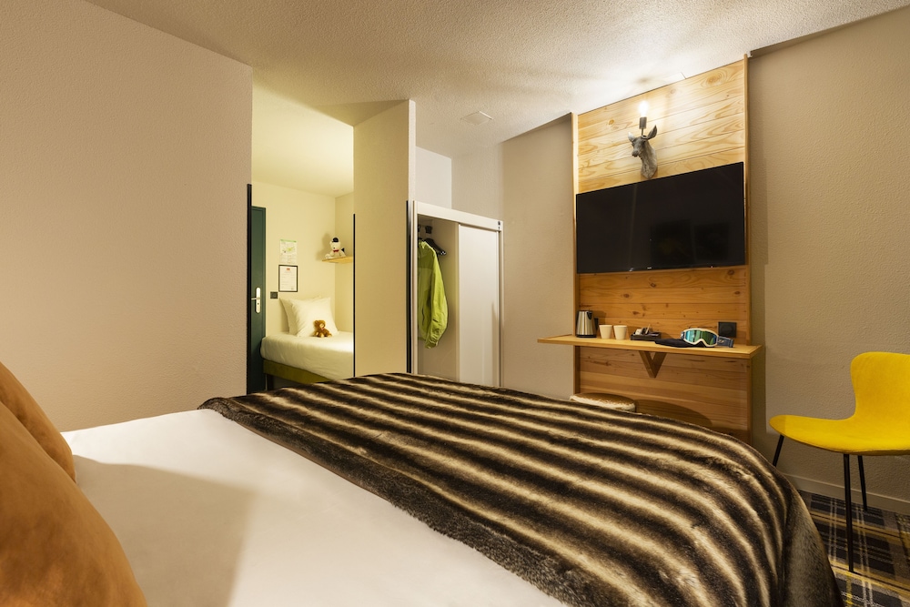 Superior Triple Room, Balcony