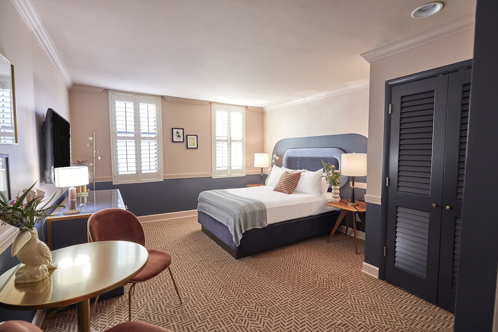 Economy Room, 1 Queen Bed photo 1