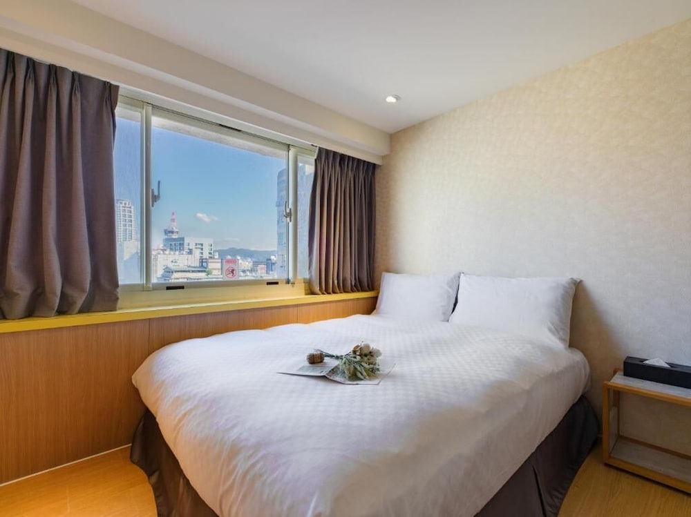 Standard Double Room, City View