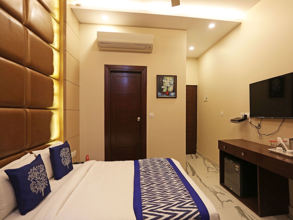 Double Or Twin Room photo 3