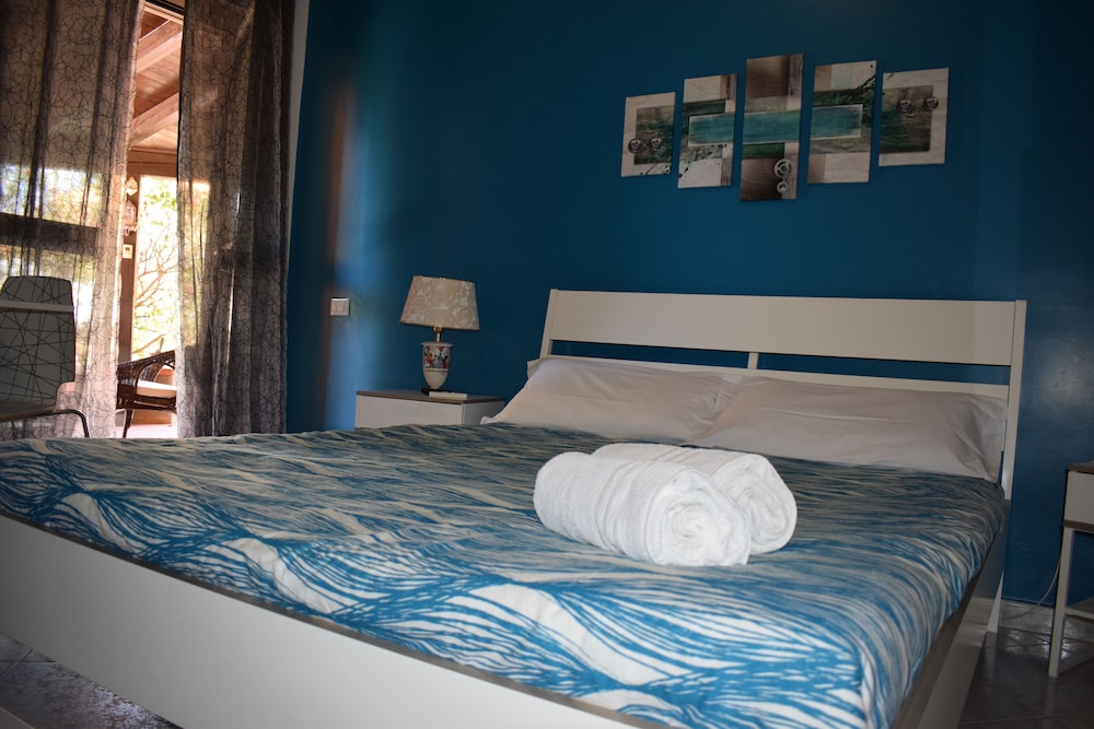 Standard Double Room (Atena)