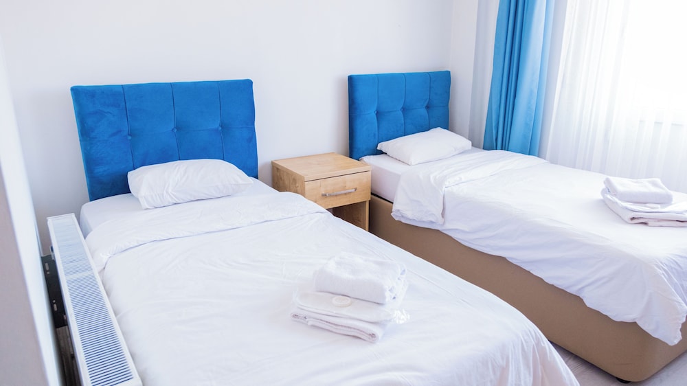 Comfort Twin Room, Balcony, Partial Sea View