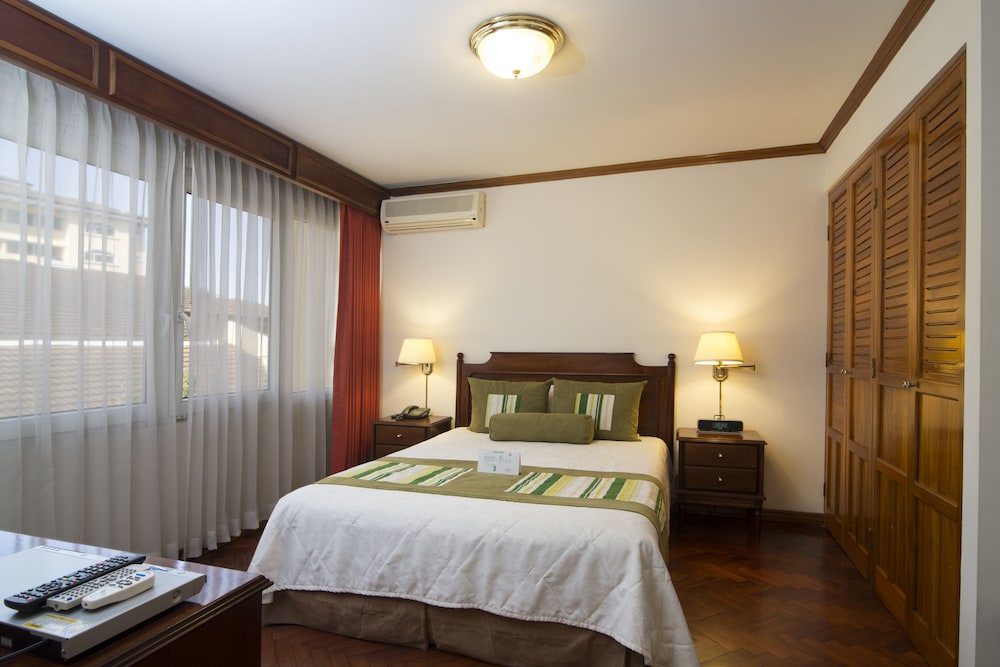 Suite, 1 Bedroom - Photo 1