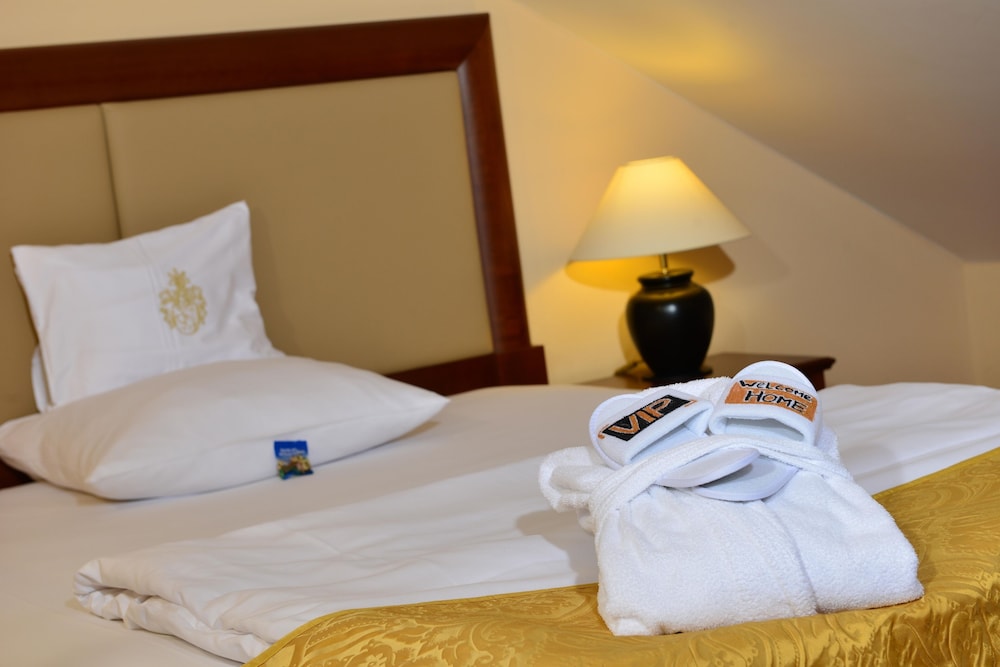Premium Room, 1 Double Bed - Photo 3