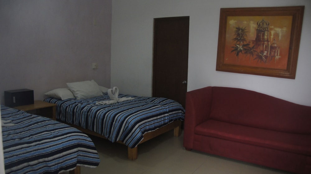 Family Room With Air Conditioner photo 1