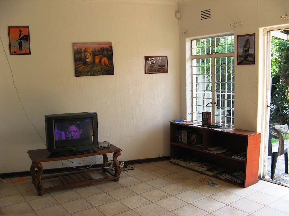 Cottage (Small) photo 1
