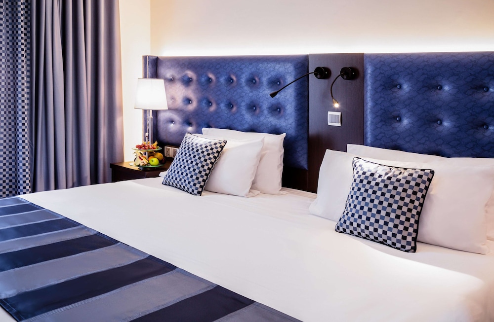 Executive Double or Twin Room, Partial Sea View