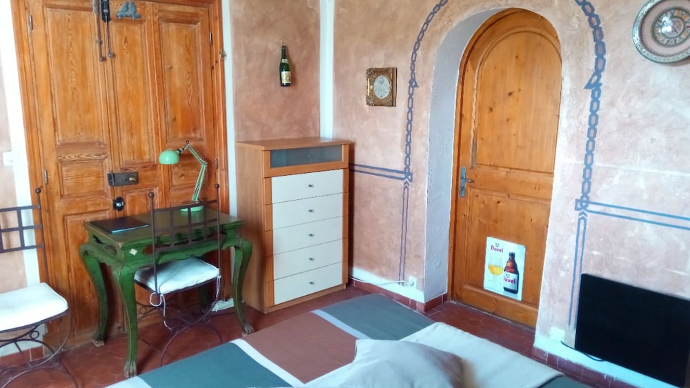 Double Room, 1 King Bed (La Chouffe) photo 2