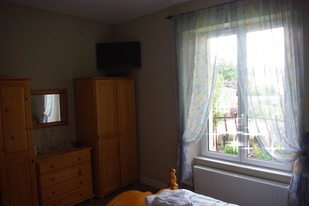 Triple Room, Private Bathroom (Mark) photo 1