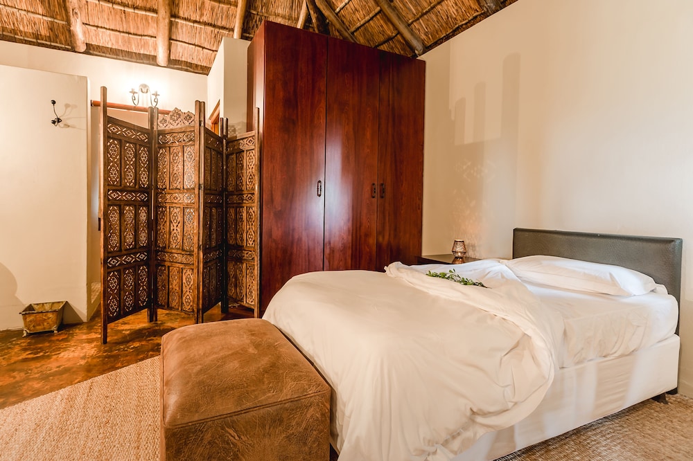 Luxury Suite, 2 Bedrooms - Photo 2
