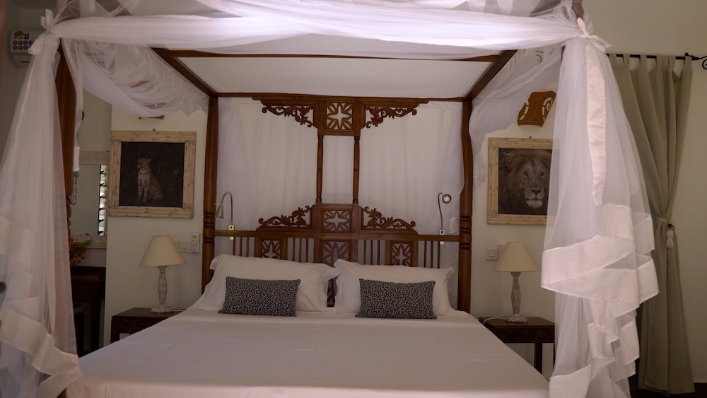 Luxury Villa photo 1