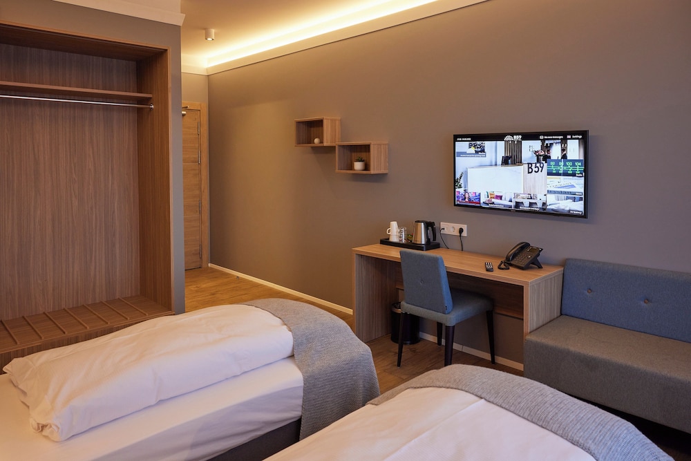 Standard Twin Room