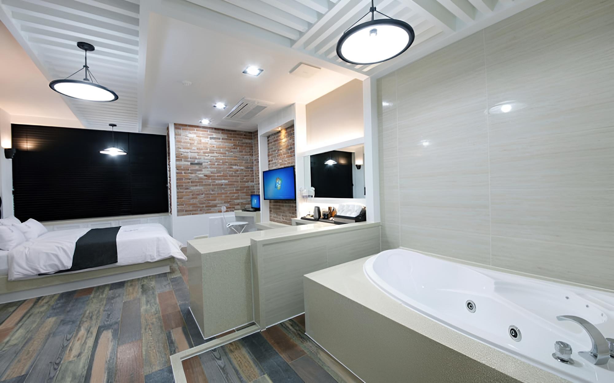 Room (VIP) - Photo 3