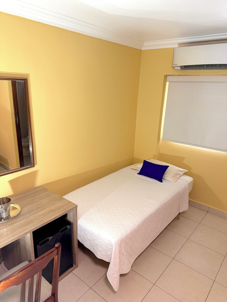 Standard Double Room photo 3
