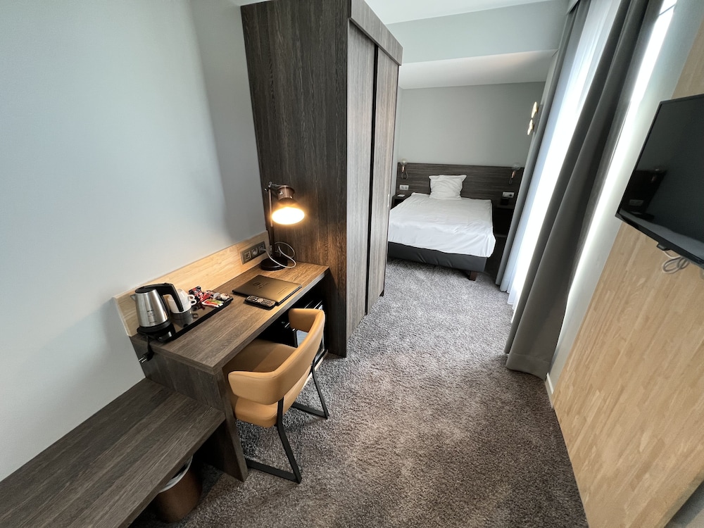 Standard Room, 1 Twin Bed, Non Smoking - Photo 5