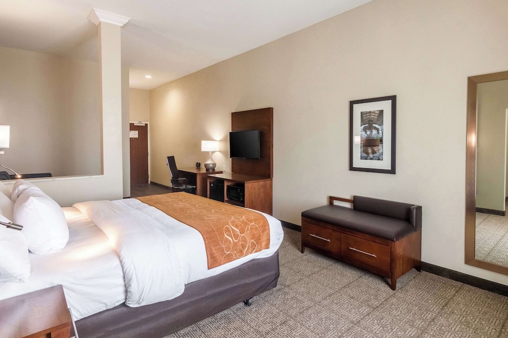 Suite, 2 Queen Beds, Non Smoking
