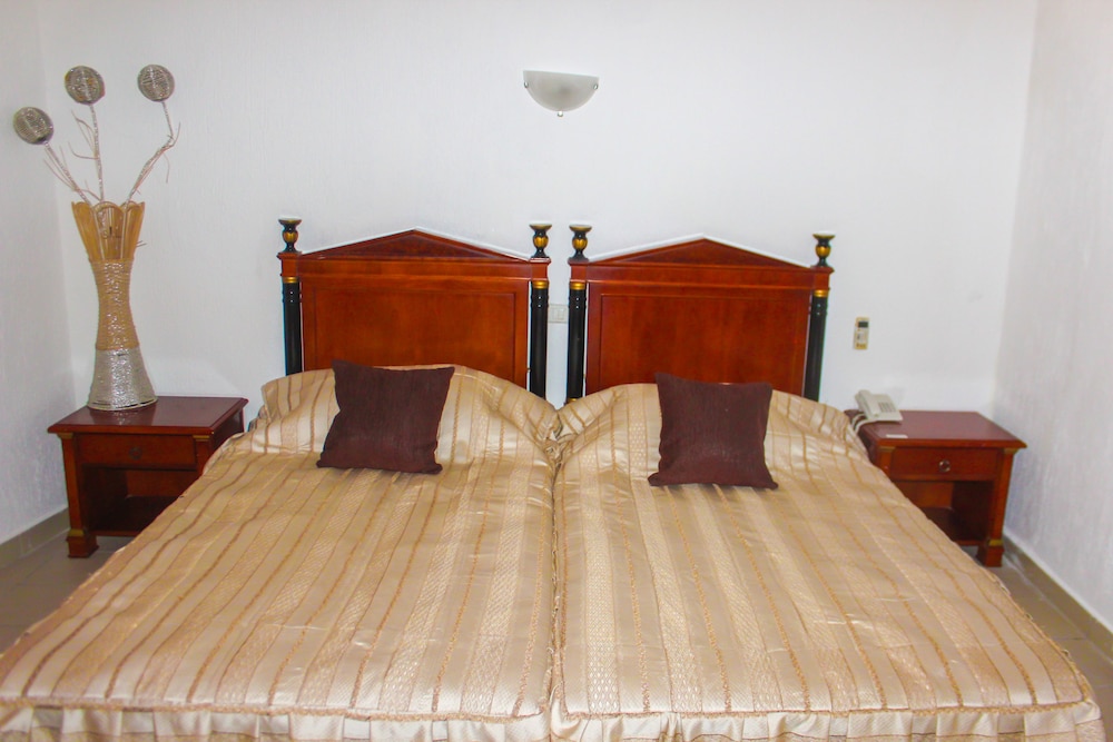 Grand Double Room photo 2