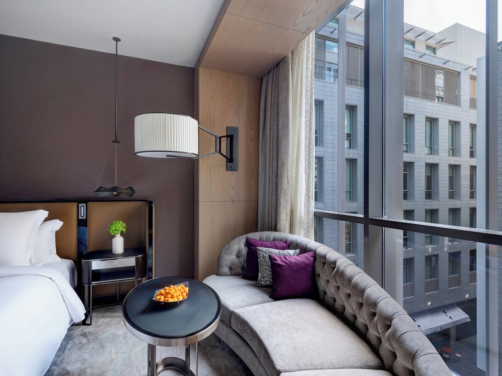Superior Room, 1 King Bed