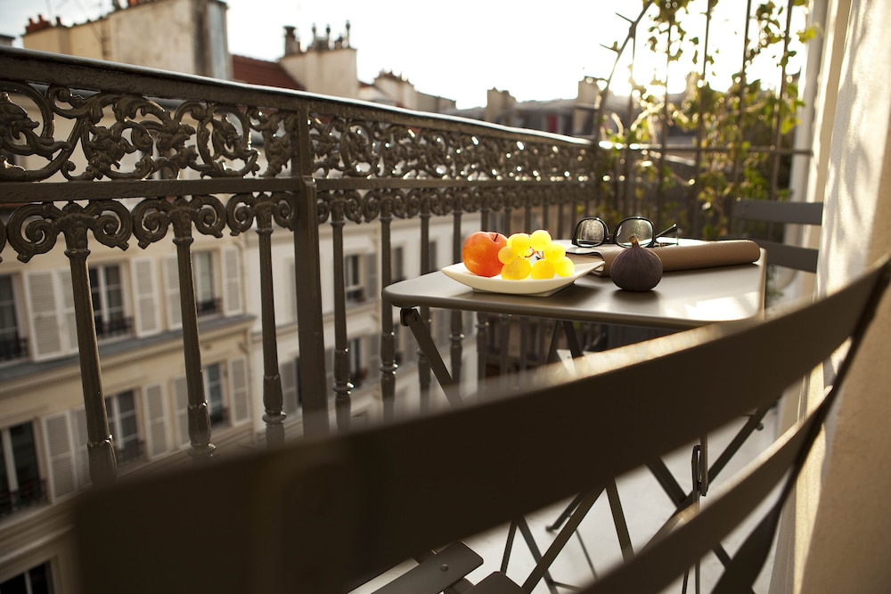 Privilege Balcony photo 3