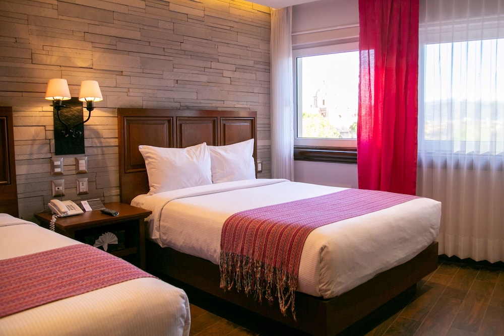 Standard Room, 2 Double Beds, City View - Photo 5