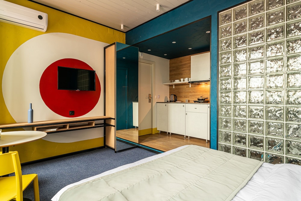 Standard Apartment