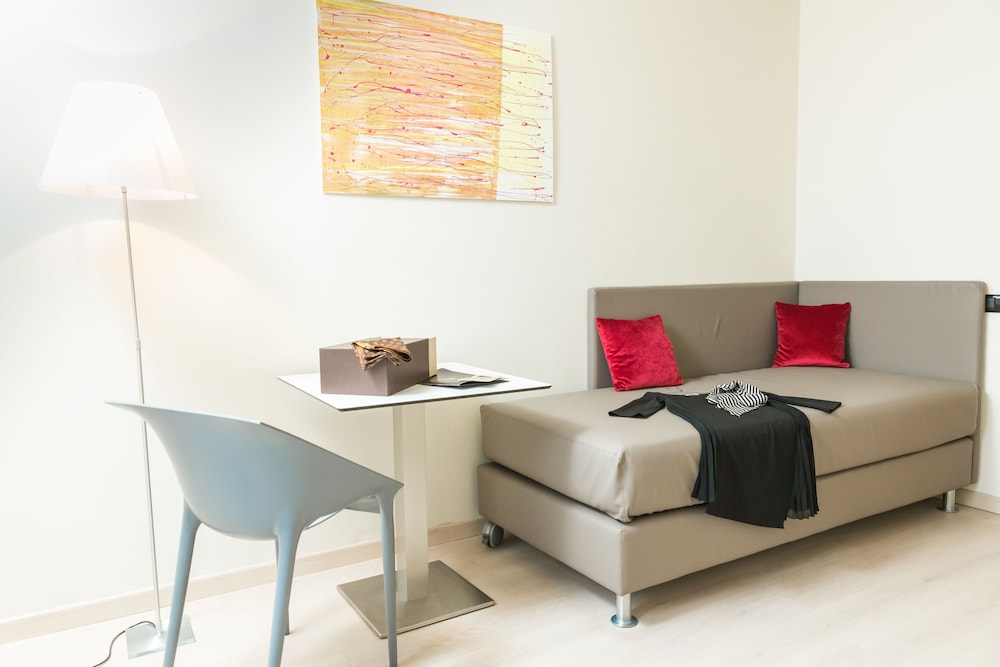 Junior Suite, 2 Bedrooms - Photo 6