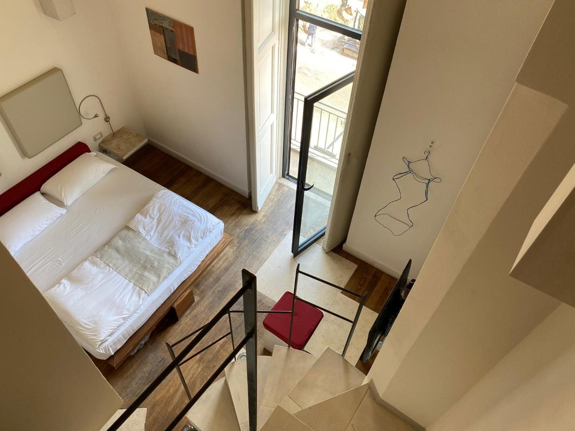 Deluxe Double Room with Balcony and Sea View photo 2