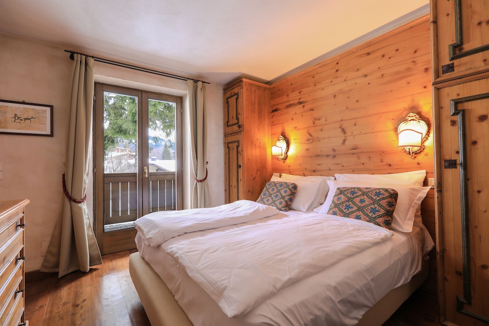 Superior Room, 1 Double Bed, Mountain View photo 1