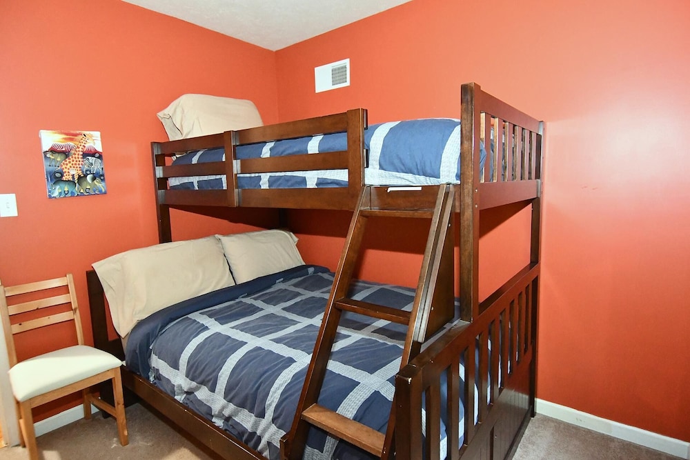 House, Multiple Beds (Creekview Cabin - A Perfect Escape)