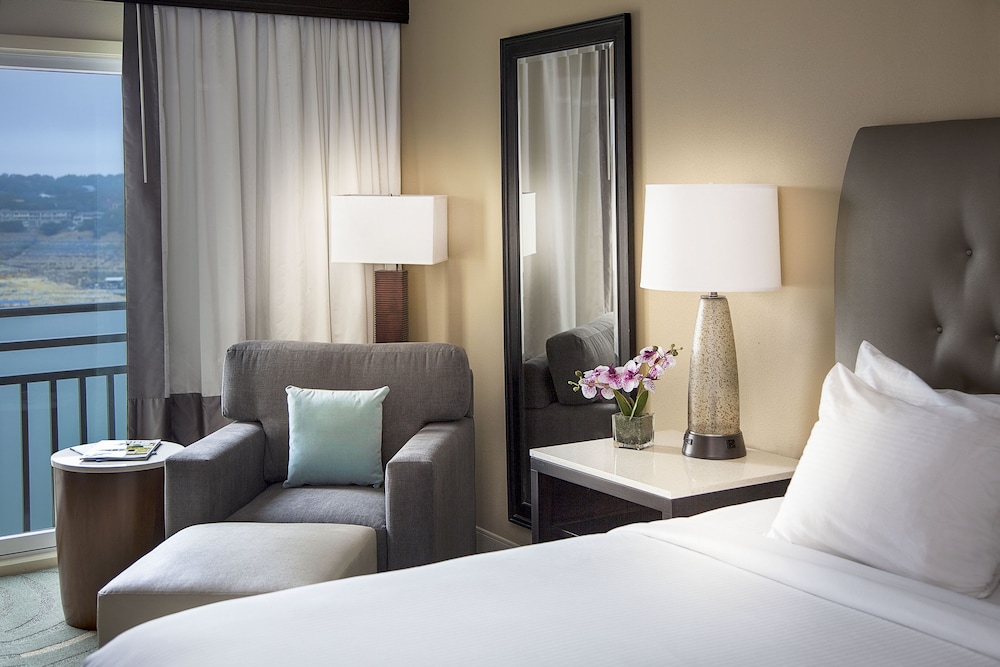 King Lakeview With Balcony Pure Wellness at Lakeway Resort & Spa in Lakeway