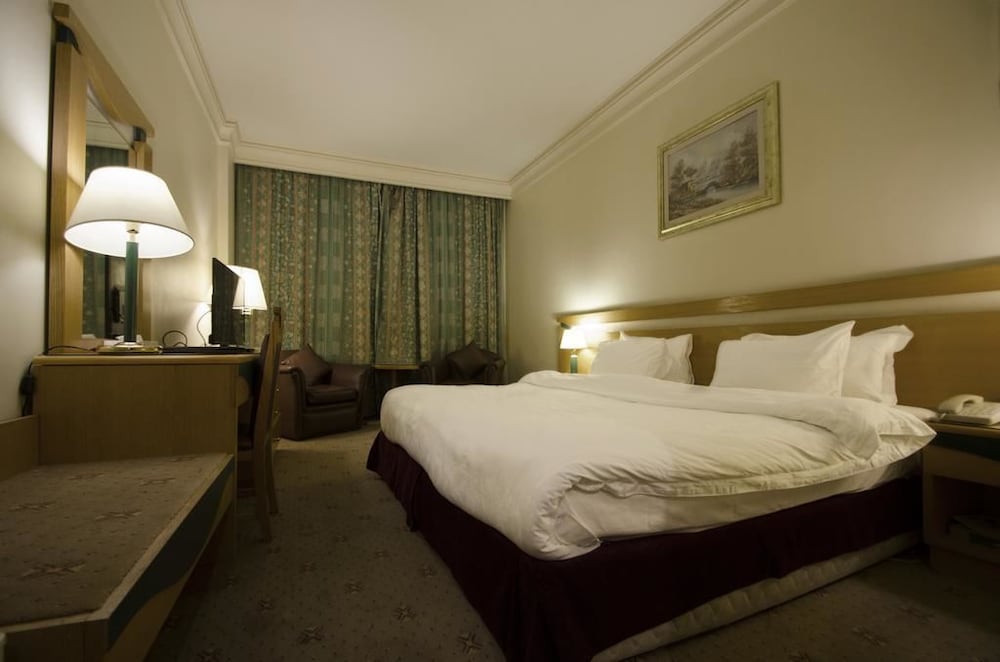 Executive Suite