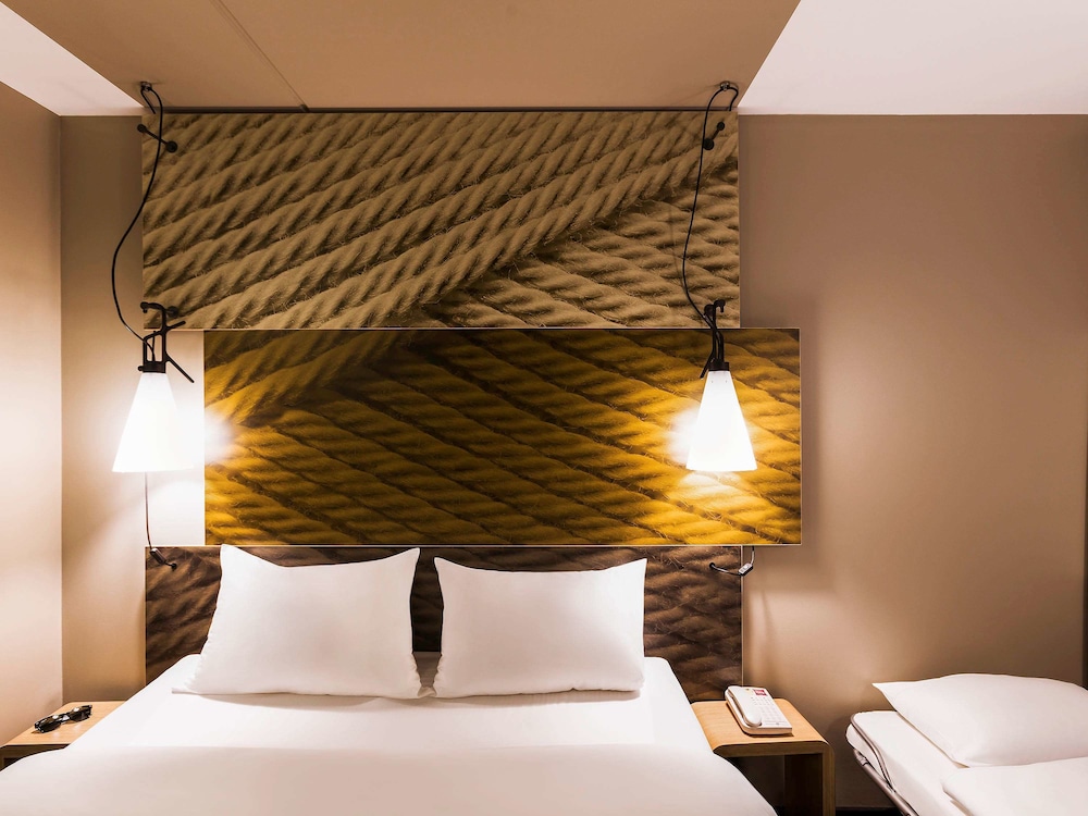 Room, Multiple Beds (New Sleep Easy Concept) - Photo 2