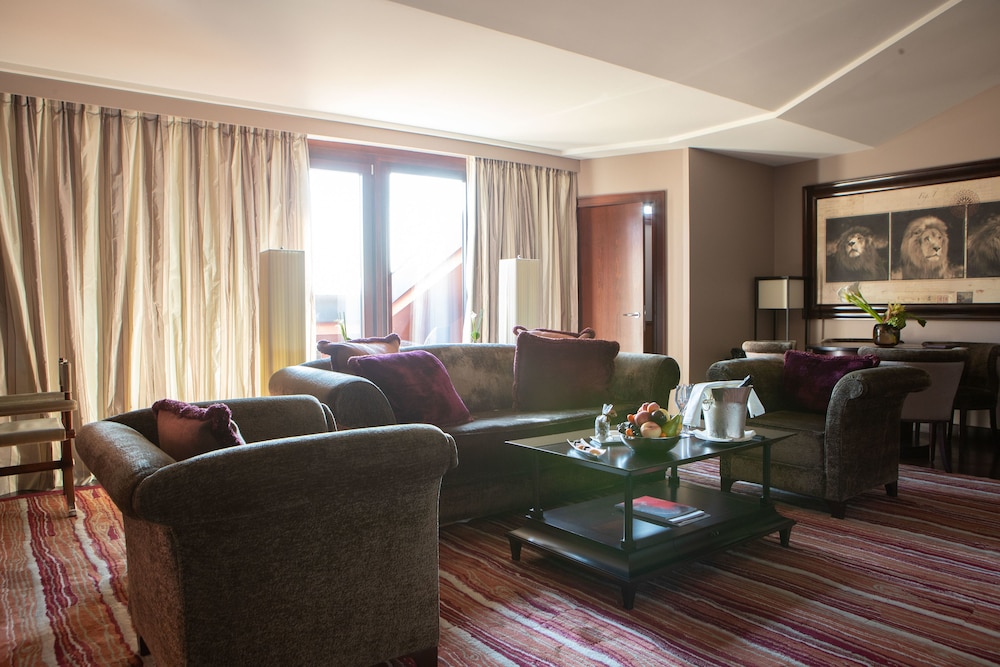 Deluxe Suite, 1 King Bed (Papyrus) - Photo 5
