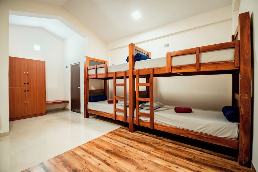 Family Room, Mixed Dorm photo 3