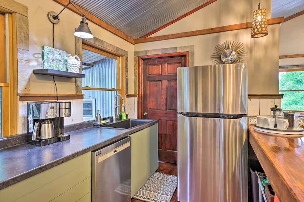 House (2 Bedrooms) photo 2
