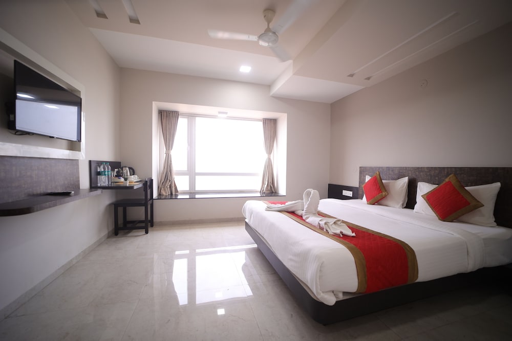 Executive Room - Photo 6