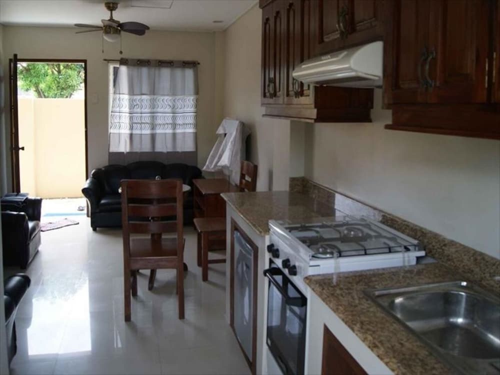 Condo, 2 Bedrooms photo 3